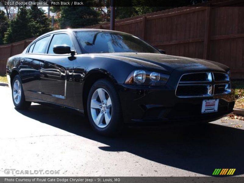 Pitch Black / Black 2013 Dodge Charger SE