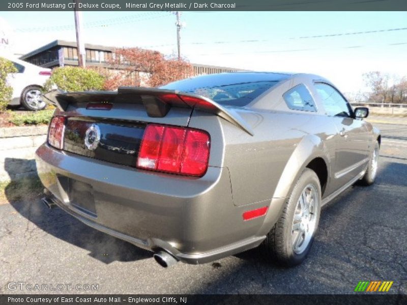 Mineral Grey Metallic / Dark Charcoal 2005 Ford Mustang GT Deluxe Coupe