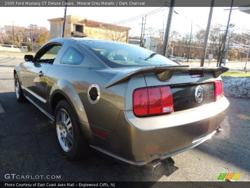 Mineral Grey Metallic / Dark Charcoal 2005 Ford Mustang GT Deluxe Coupe