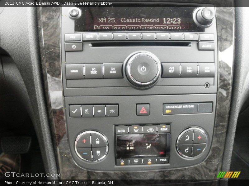 Controls of 2012 Acadia Denali AWD