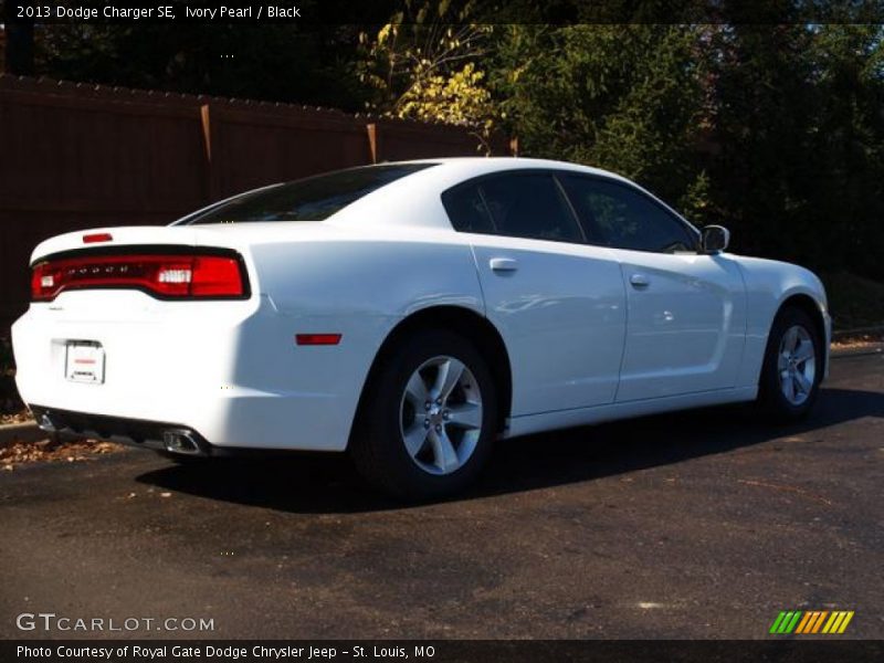 Ivory Pearl / Black 2013 Dodge Charger SE