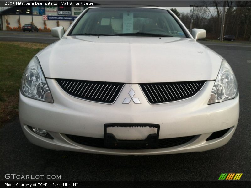 Vail White / Beige 2004 Mitsubishi Diamante ES