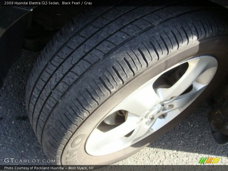 Black Pearl / Gray 2009 Hyundai Elantra GLS Sedan
