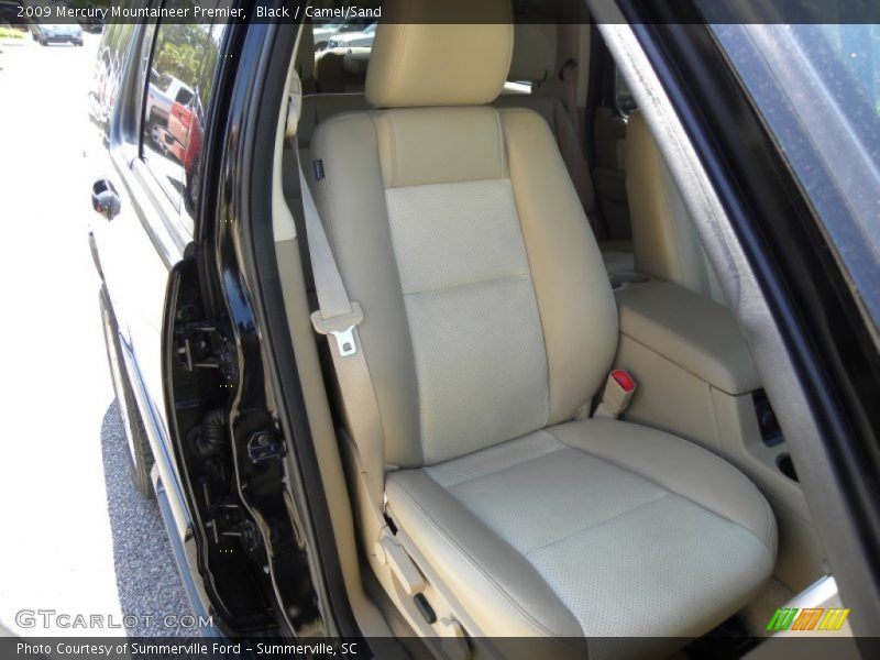 Front Seat of 2009 Mountaineer Premier