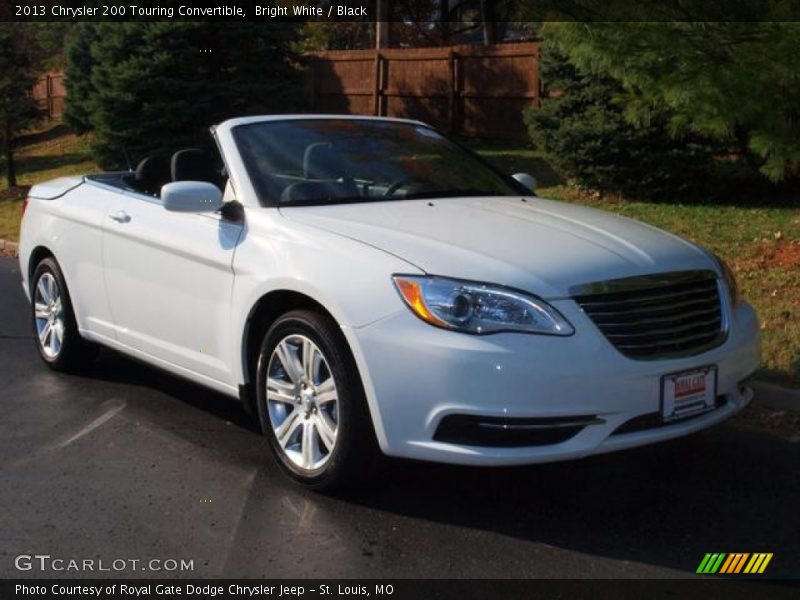 Front 3/4 View of 2013 200 Touring Convertible