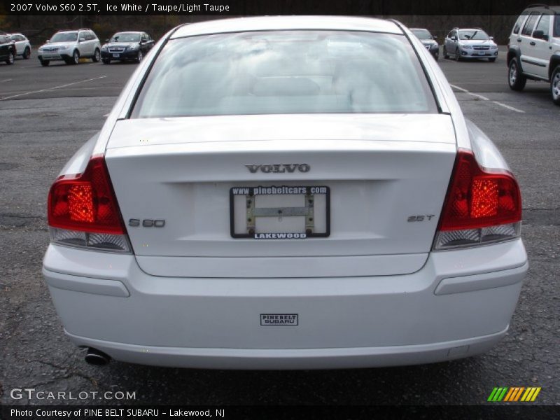 Ice White / Taupe/Light Taupe 2007 Volvo S60 2.5T
