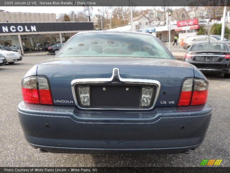 Norsea Blue Metallic / Shale/Dove 2005 Lincoln LS V8
