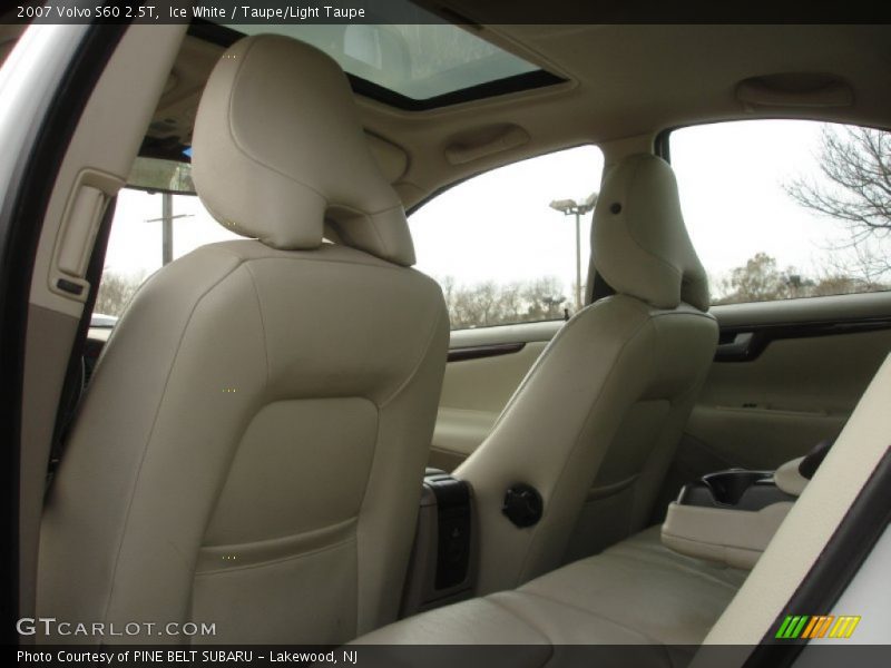 Ice White / Taupe/Light Taupe 2007 Volvo S60 2.5T