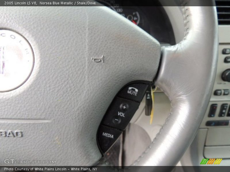 Norsea Blue Metallic / Shale/Dove 2005 Lincoln LS V8