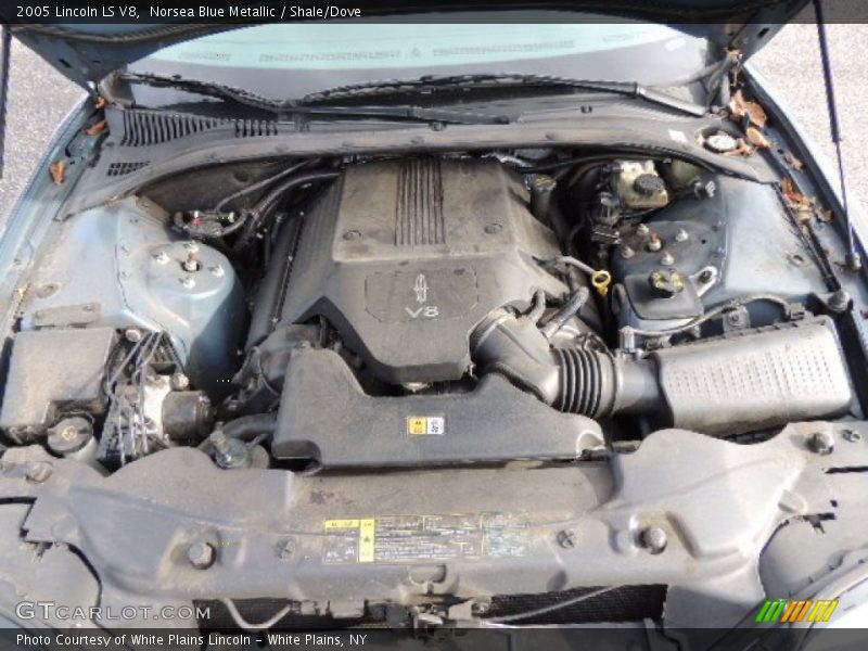 Norsea Blue Metallic / Shale/Dove 2005 Lincoln LS V8