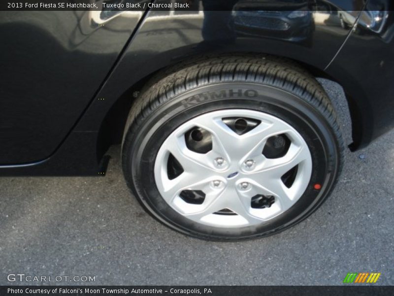 Tuxedo Black / Charcoal Black 2013 Ford Fiesta SE Hatchback