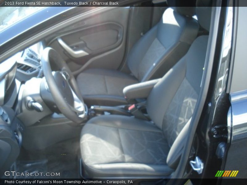 Tuxedo Black / Charcoal Black 2013 Ford Fiesta SE Hatchback