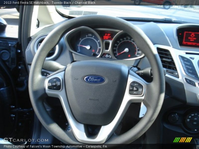 Tuxedo Black / Charcoal Black 2013 Ford Fiesta SE Hatchback