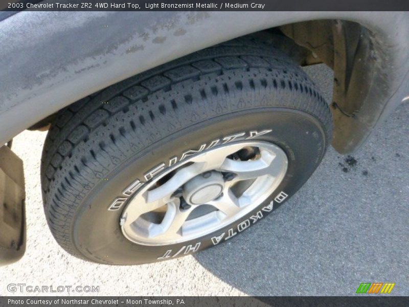 Light Bronzemist Metallic / Medium Gray 2003 Chevrolet Tracker ZR2 4WD Hard Top