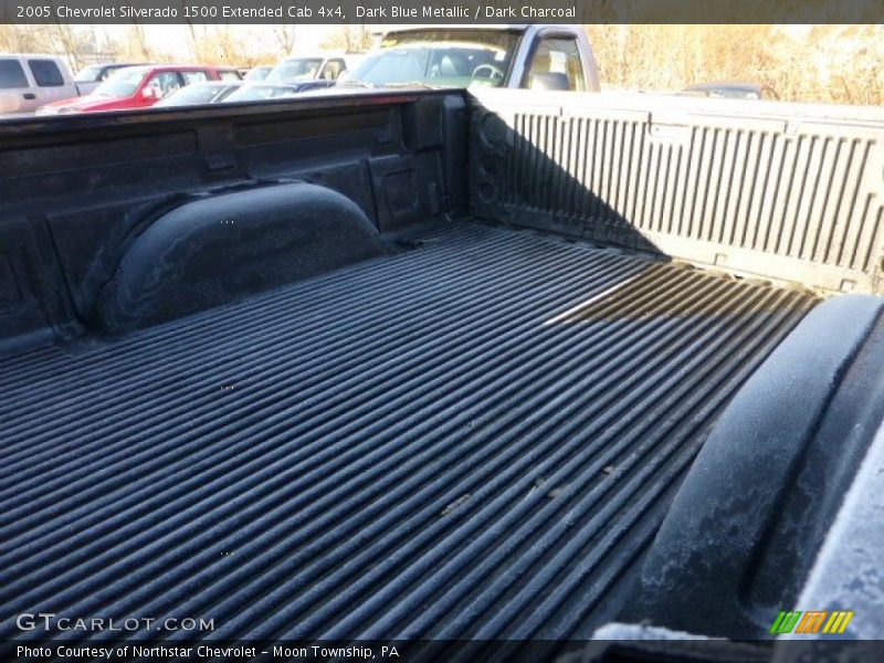 Dark Blue Metallic / Dark Charcoal 2005 Chevrolet Silverado 1500 Extended Cab 4x4