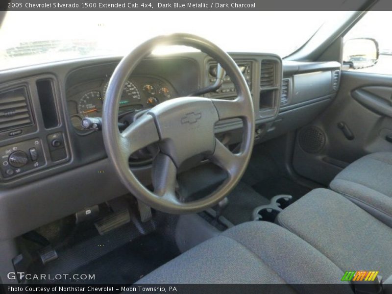 Dark Blue Metallic / Dark Charcoal 2005 Chevrolet Silverado 1500 Extended Cab 4x4