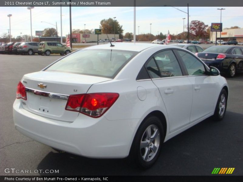 Summit White / Medium Titanium 2011 Chevrolet Cruze LT