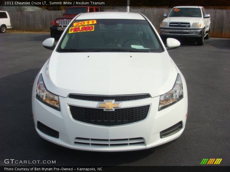 Summit White / Medium Titanium 2011 Chevrolet Cruze LT