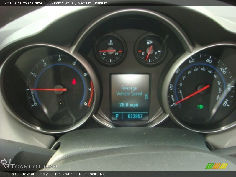 Summit White / Medium Titanium 2011 Chevrolet Cruze LT