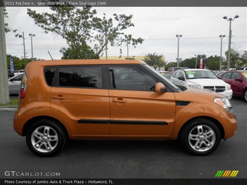 Ignition Orange / Black Soul Logo Cloth 2011 Kia Soul +