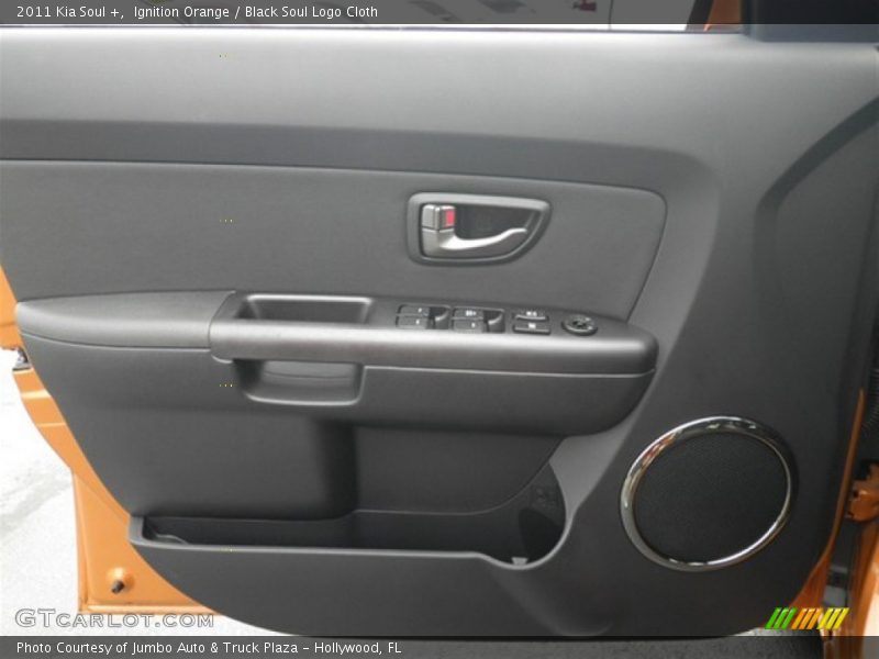 Ignition Orange / Black Soul Logo Cloth 2011 Kia Soul +