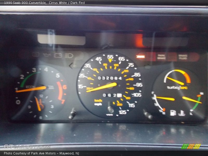 Cirrus White / Dark Red 1990 Saab 900 Convertible