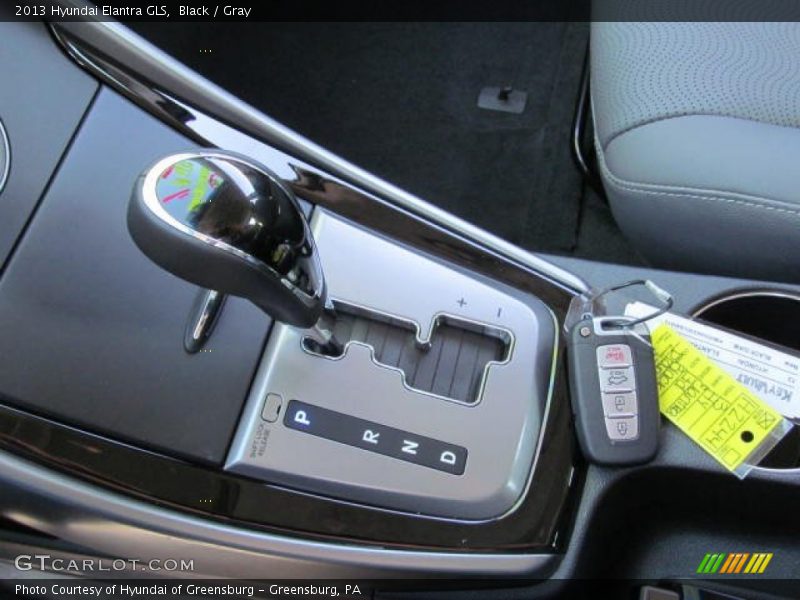 Black / Gray 2013 Hyundai Elantra GLS