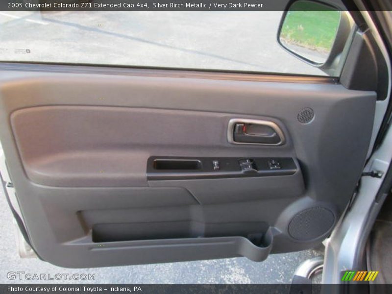 Silver Birch Metallic / Very Dark Pewter 2005 Chevrolet Colorado Z71 Extended Cab 4x4