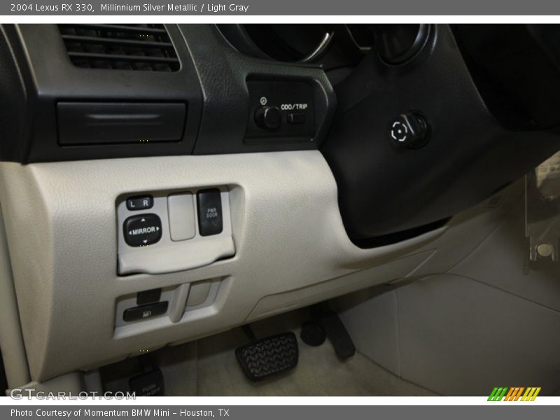 Millinnium Silver Metallic / Light Gray 2004 Lexus RX 330