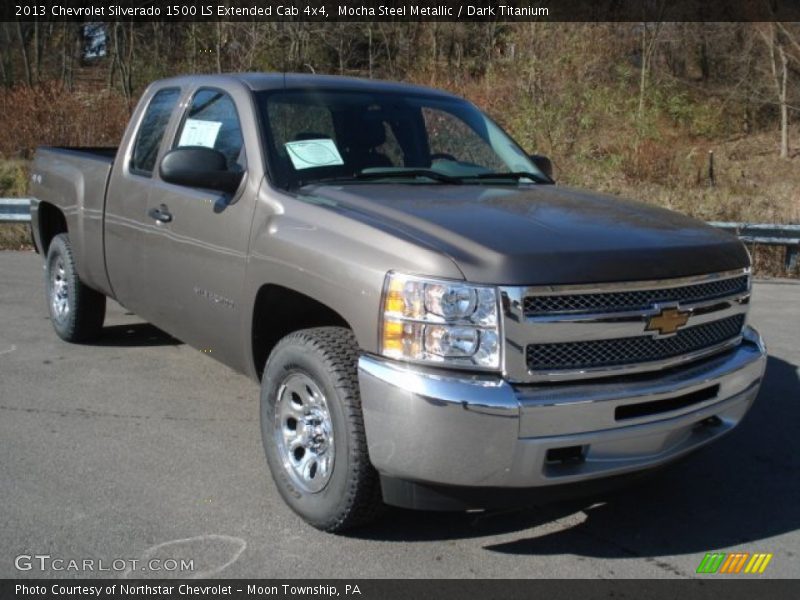 Front 3/4 View of 2013 Silverado 1500 LS Extended Cab 4x4