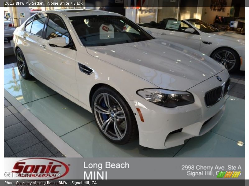 Alpine White / Black 2013 BMW M5 Sedan