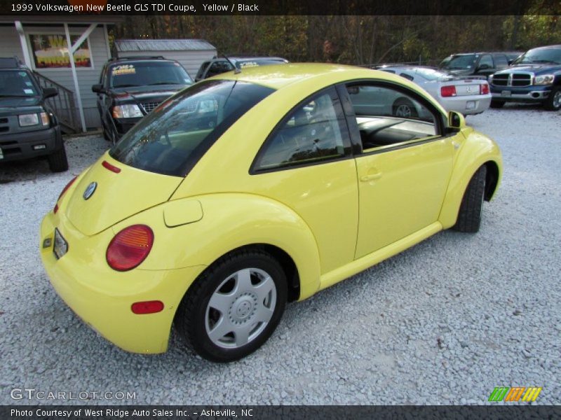 Yellow / Black 1999 Volkswagen New Beetle GLS TDI Coupe