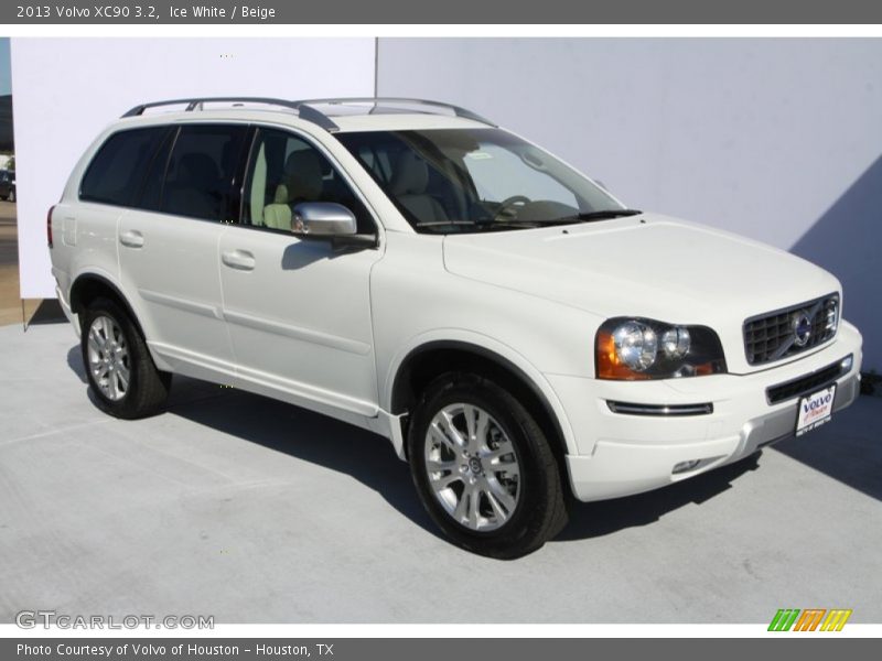 Ice White / Beige 2013 Volvo XC90 3.2