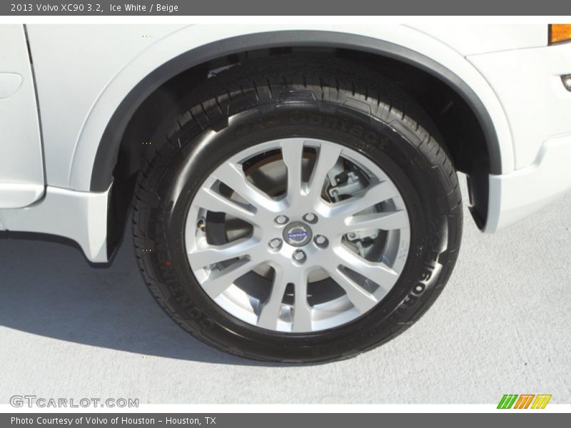Ice White / Beige 2013 Volvo XC90 3.2
