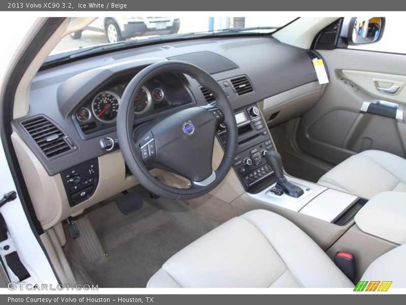 Ice White / Beige 2013 Volvo XC90 3.2