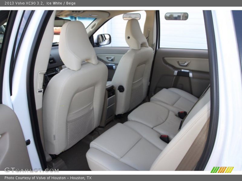 Ice White / Beige 2013 Volvo XC90 3.2