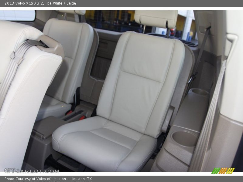Ice White / Beige 2013 Volvo XC90 3.2