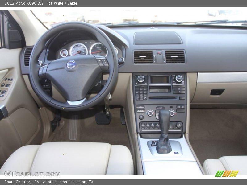 Ice White / Beige 2013 Volvo XC90 3.2