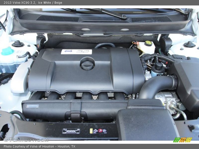 Ice White / Beige 2013 Volvo XC90 3.2