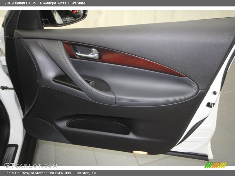 Door Panel of 2009 EX 35