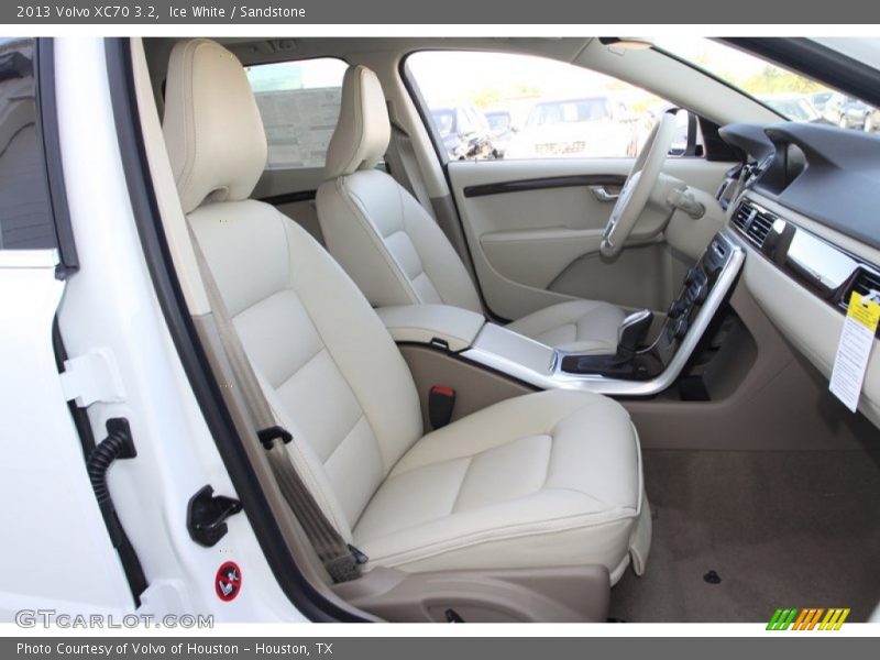  2013 XC70 3.2 Sandstone Interior