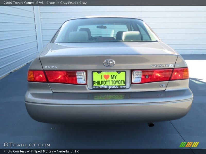 Graphite Gray Pearl / Gray 2000 Toyota Camry LE V6