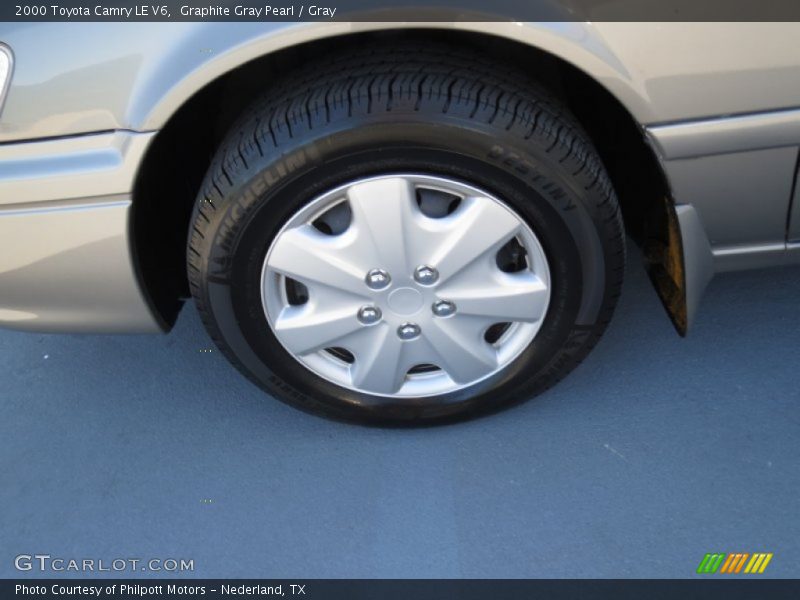 Graphite Gray Pearl / Gray 2000 Toyota Camry LE V6
