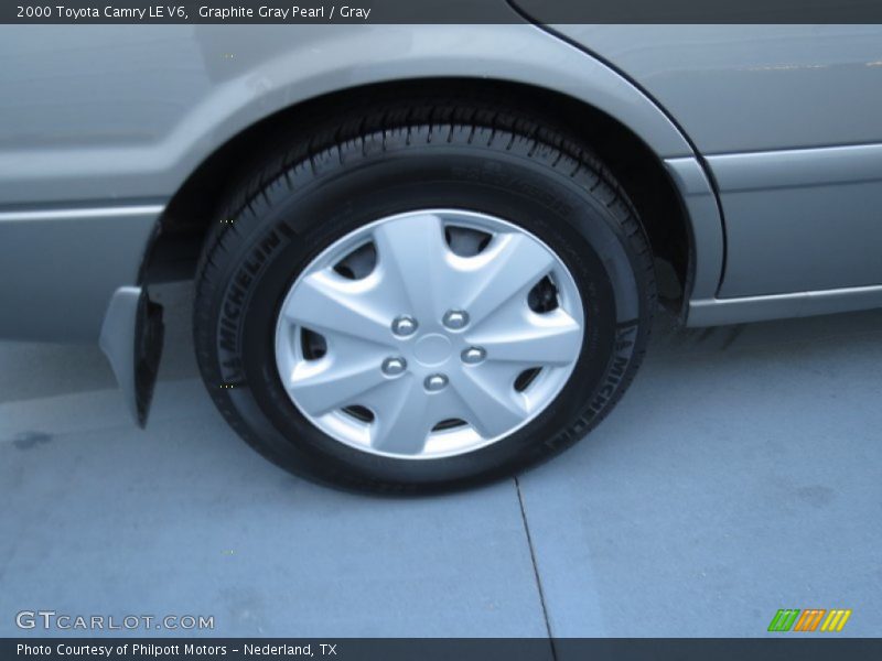 Graphite Gray Pearl / Gray 2000 Toyota Camry LE V6