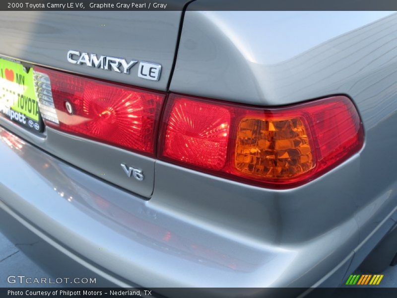 Graphite Gray Pearl / Gray 2000 Toyota Camry LE V6