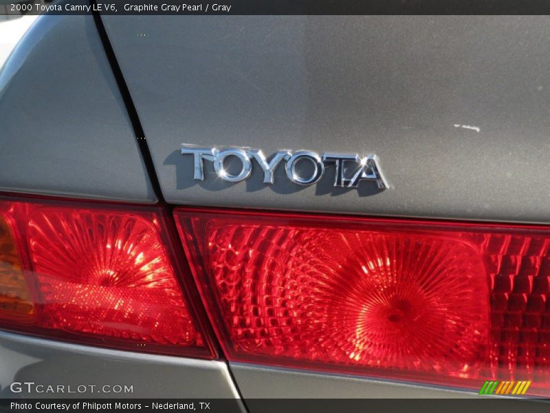 Graphite Gray Pearl / Gray 2000 Toyota Camry LE V6
