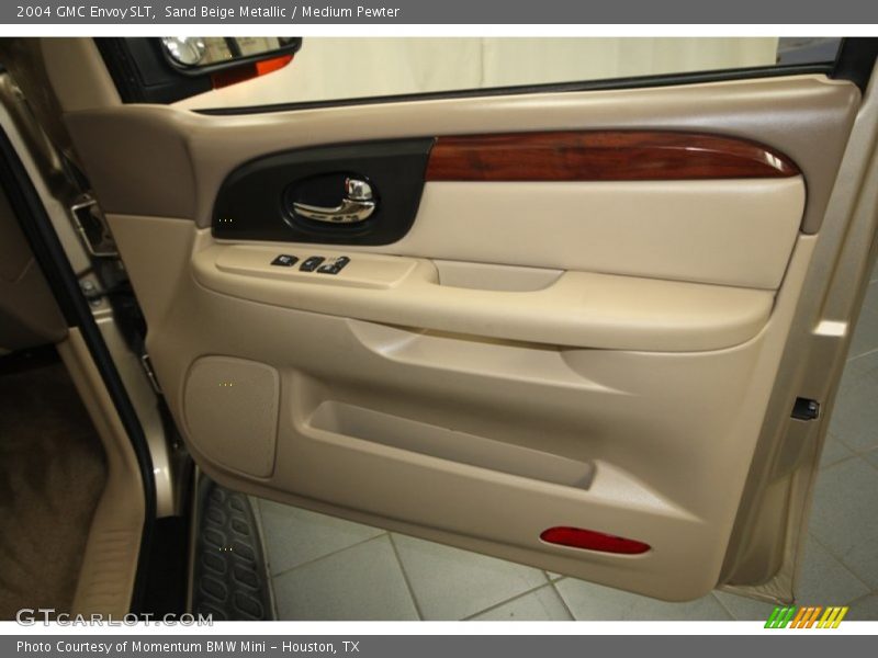 Sand Beige Metallic / Medium Pewter 2004 GMC Envoy SLT