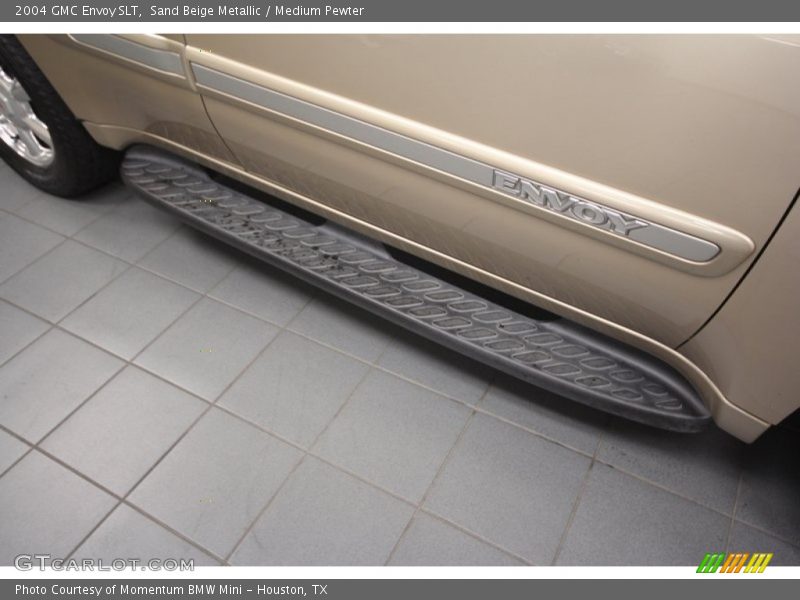 Sand Beige Metallic / Medium Pewter 2004 GMC Envoy SLT