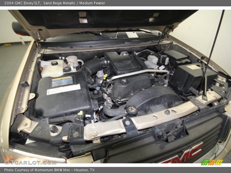 Sand Beige Metallic / Medium Pewter 2004 GMC Envoy SLT