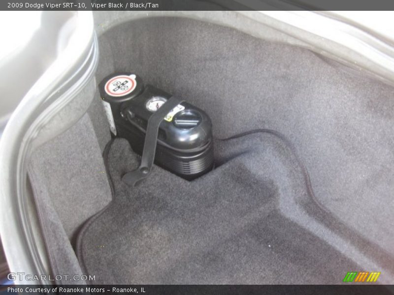  2009 Viper SRT-10 Trunk